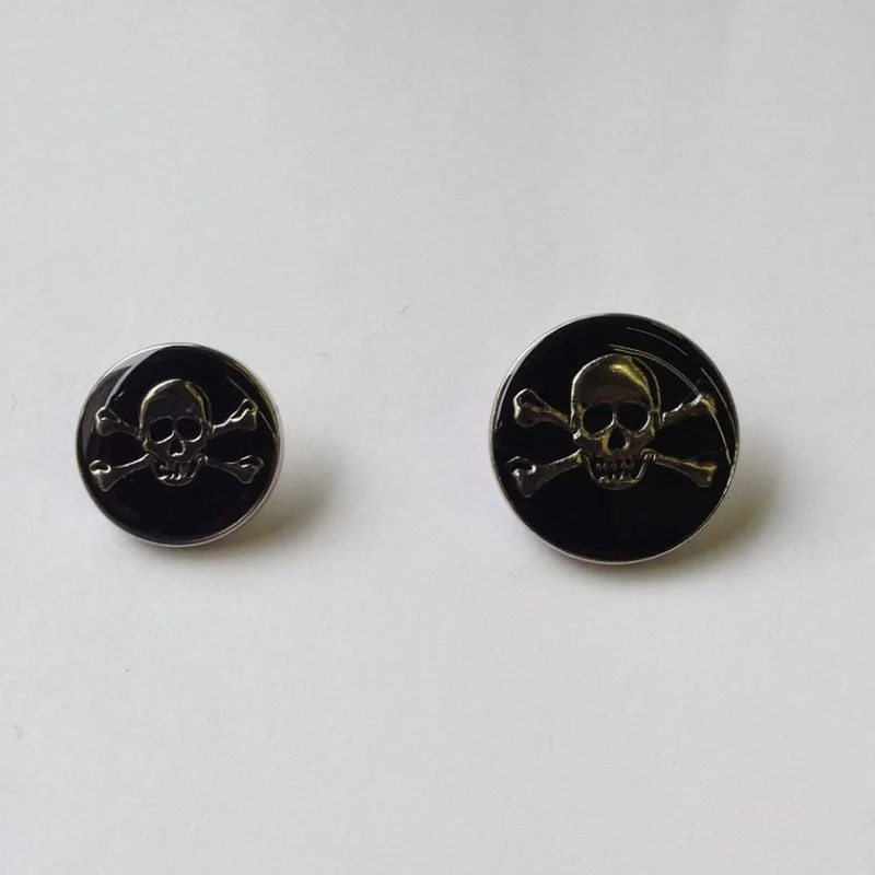 Skull & Crossbones Metal Buttons