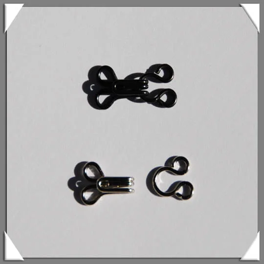 Dress Hooks & Eyes